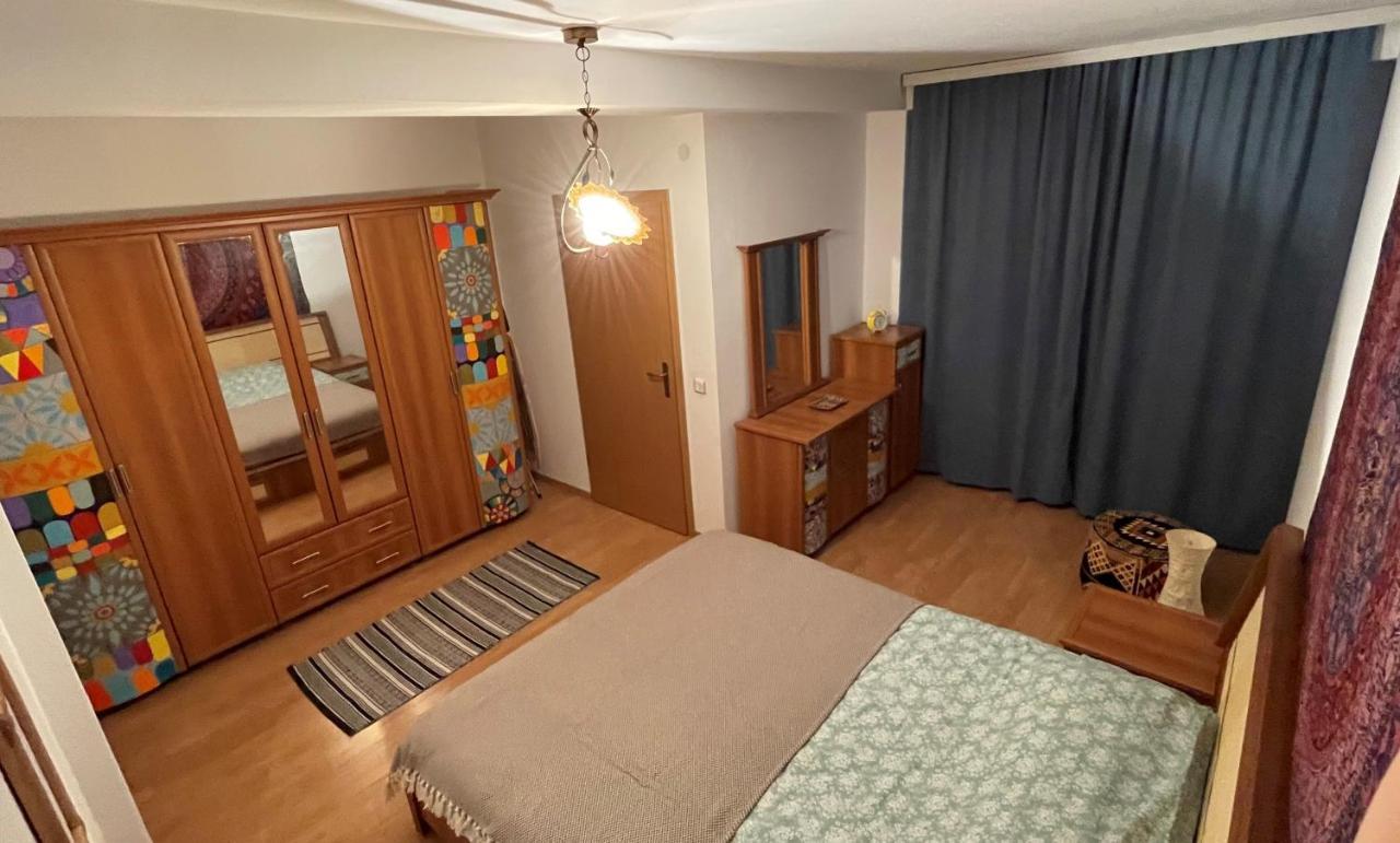 Mexican Touch Apartment With Parking Garage Prisztina Zewnętrze zdjęcie